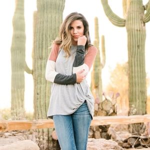 Womens colorblock long sleeve sweater